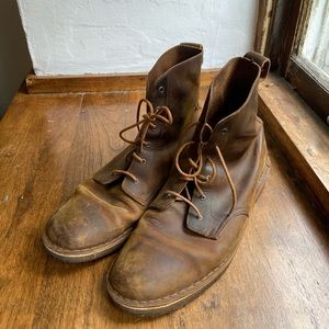 Men’s Clarks original boots size US 11, EU 44.5